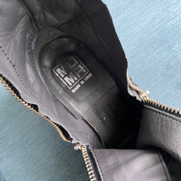 MOMA Italian Made Booties - Picture 6 of 7